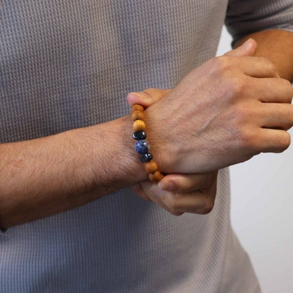 (image for) Cedarwood Throat Chakra Bangle with Sodalite