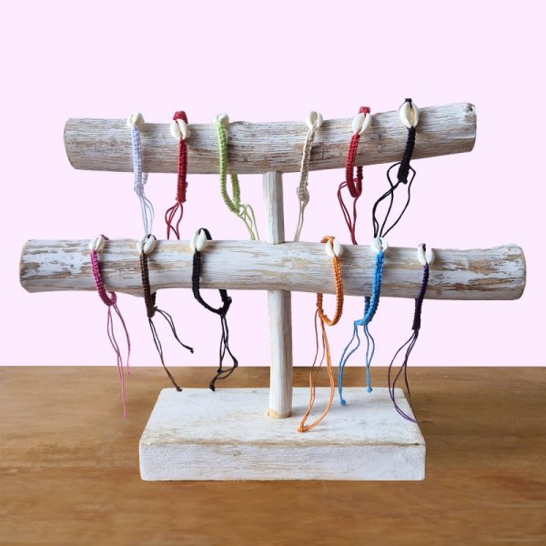 (image for) Handmade Friendship Bracelets - Cowrie Chums Shell (asst)