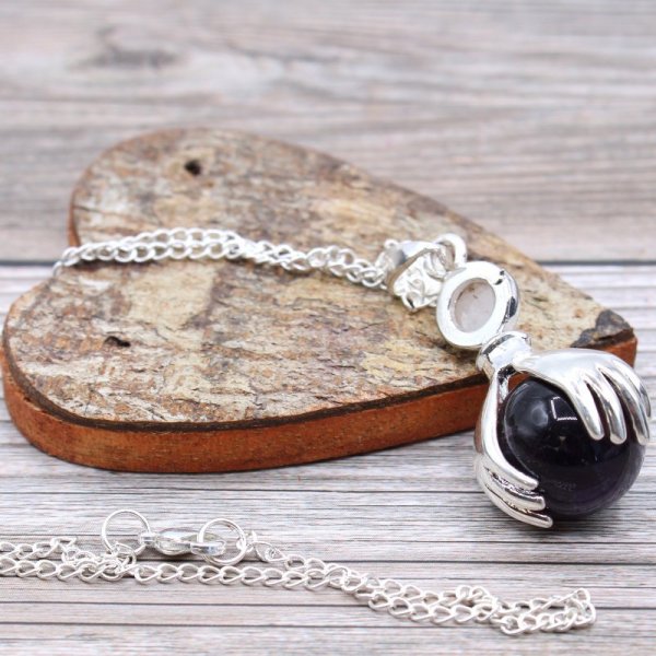 (image for) Gemstone Healing Hands Pendant - Amethyst