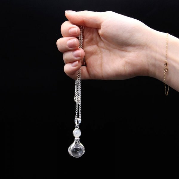 (image for) Gemstone Healing Hands Pendant - Amethyst