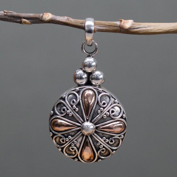 (image for) Silver & Gold Pendant - Classic Round
