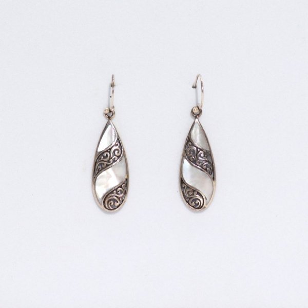 (image for) Shell & Silver Earrings - Teardrop- MOP