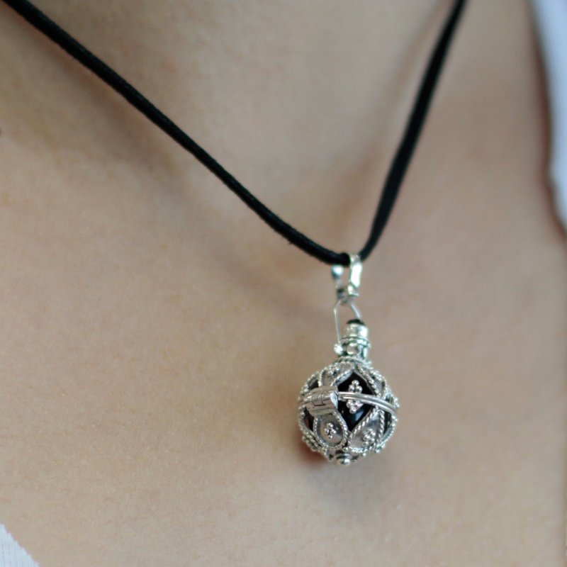 (image for) Silver Angel Bell - Darkness - 16mm